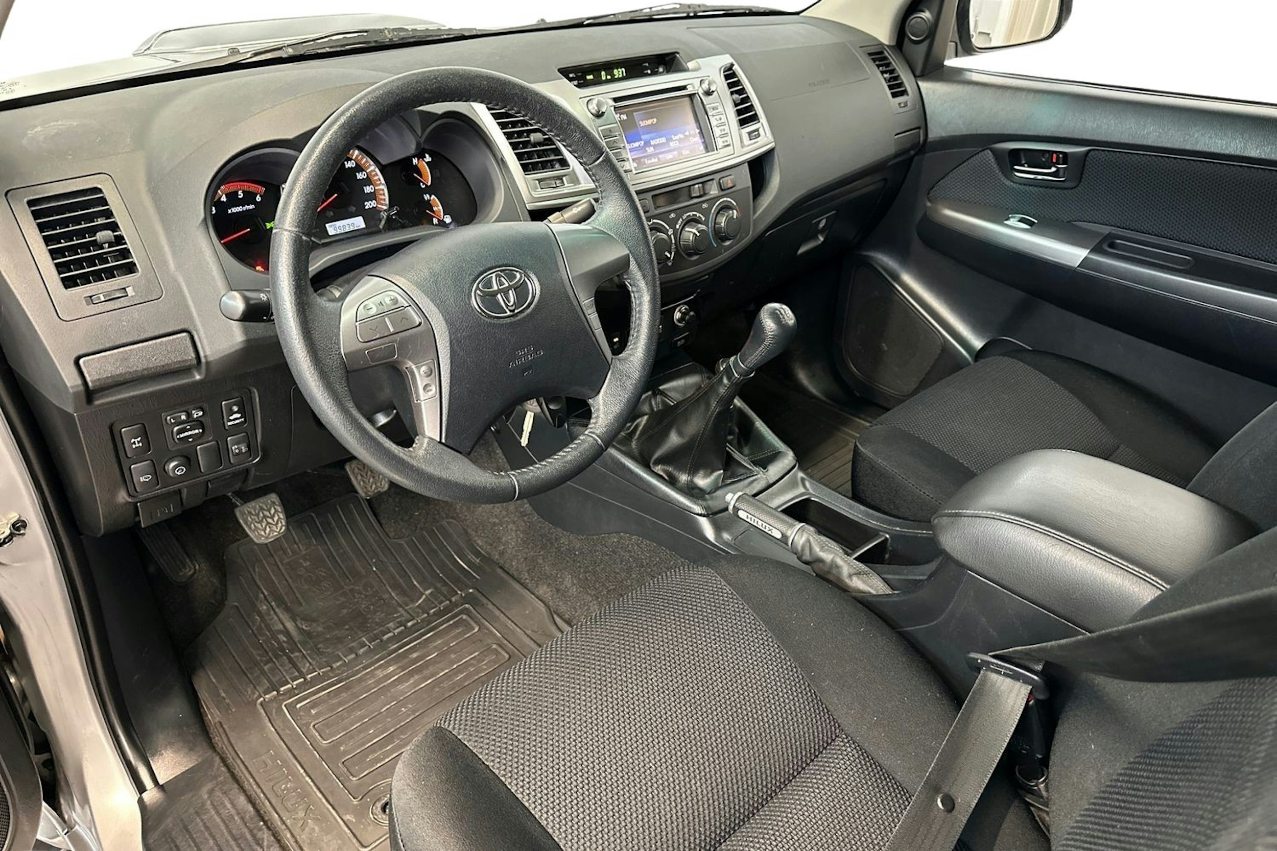 hopea Toyota Hilux 2016 kuva 7.