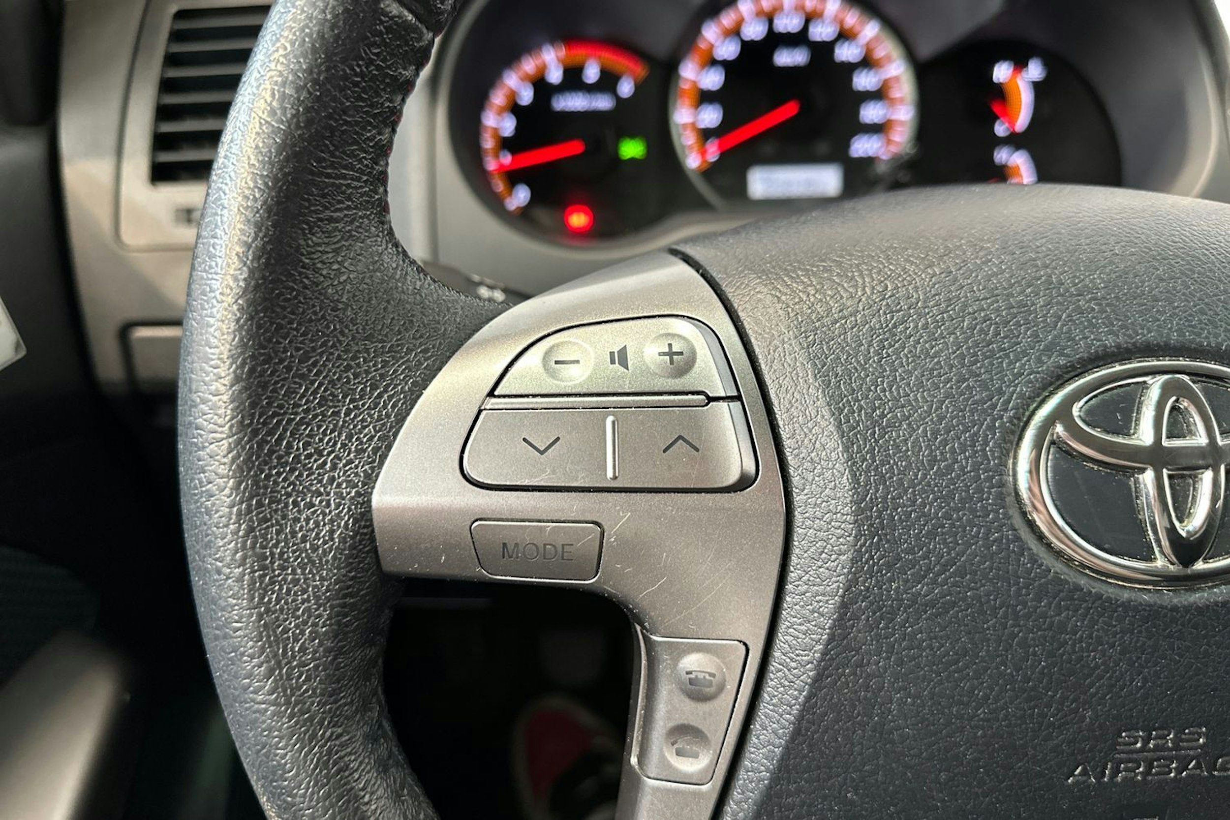 hopea Toyota Hilux 2016 kuva 16.