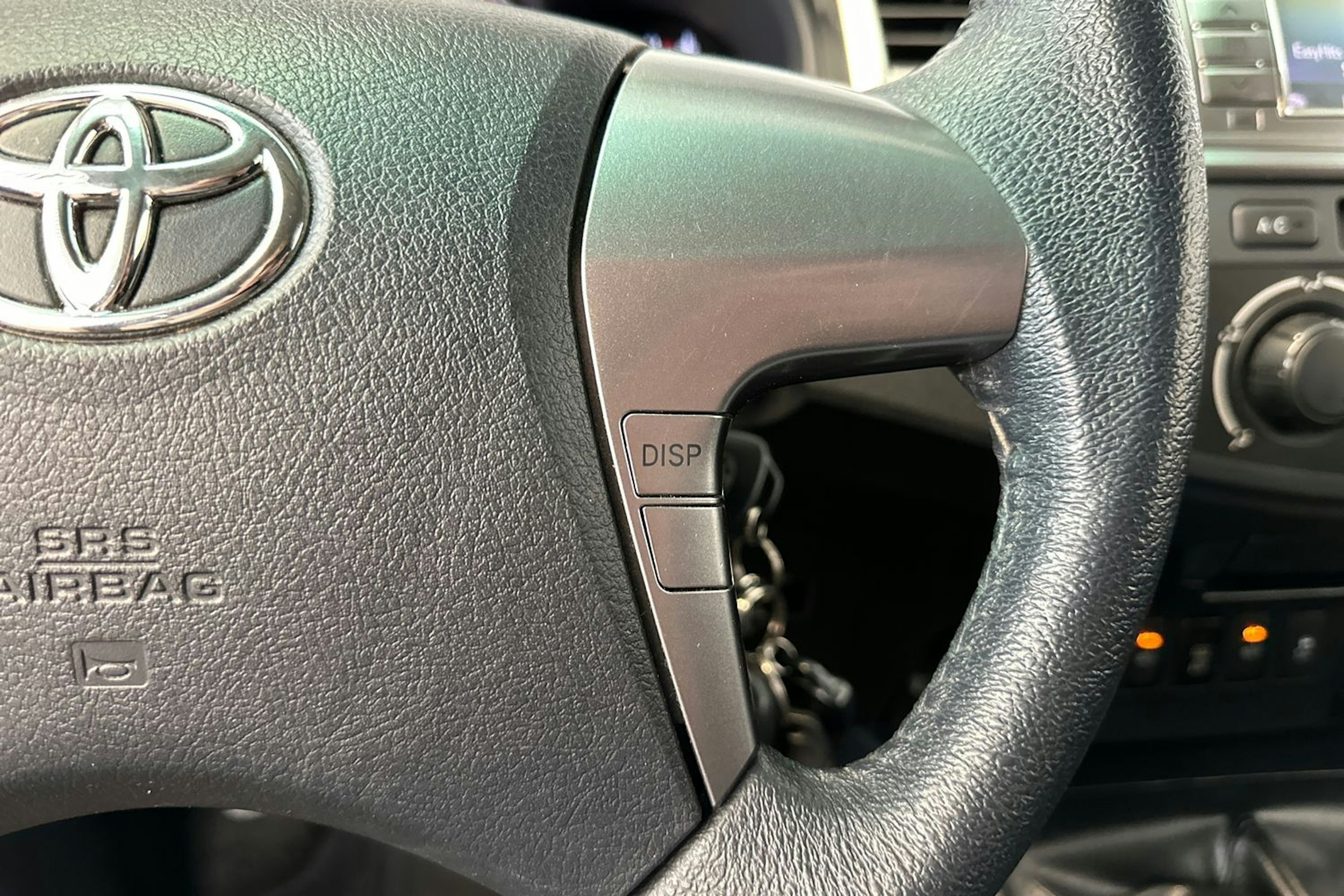 hopea Toyota Hilux 2016 kuva 18.