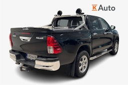 musta Toyota Hilux 2016 kuva 2.