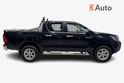 musta Toyota Hilux 2016 kuva 6.