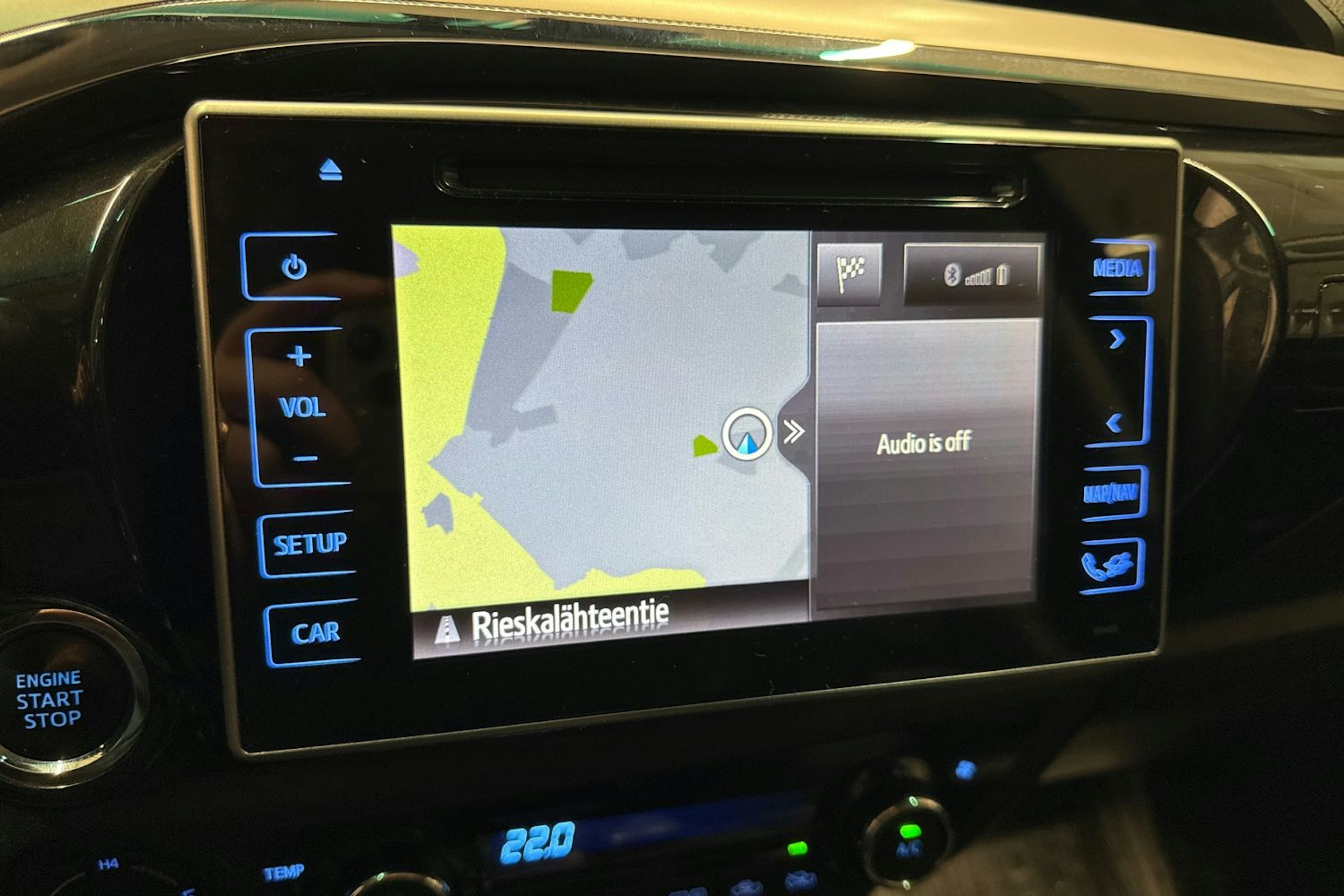 musta Toyota Hilux 2016 kuva 27.