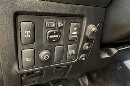 harmaa Toyota Hilux 2016 kuva 26.
