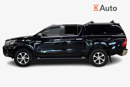 musta Toyota Hilux 2016 kuva 7.