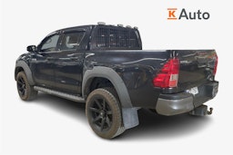 musta Toyota Hilux 2016 kuva 2.