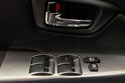 met. musta Toyota Hilux 2016 kuva 13.