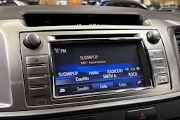 met. musta Toyota Hilux 2016 kuva 17.