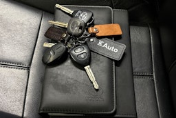 met. musta Toyota Hilux 2016 kuva 31.