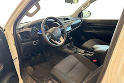 valkoinen Toyota Hilux 2016 kuva 3.