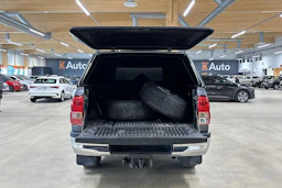 met. harmaa Toyota Hilux 2016 kuva 24.