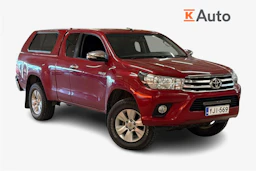 Punainen Toyota Hilux 2016 kuva 1.