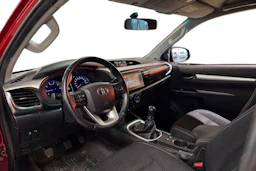 Punainen Toyota Hilux 2016 kuva 3.