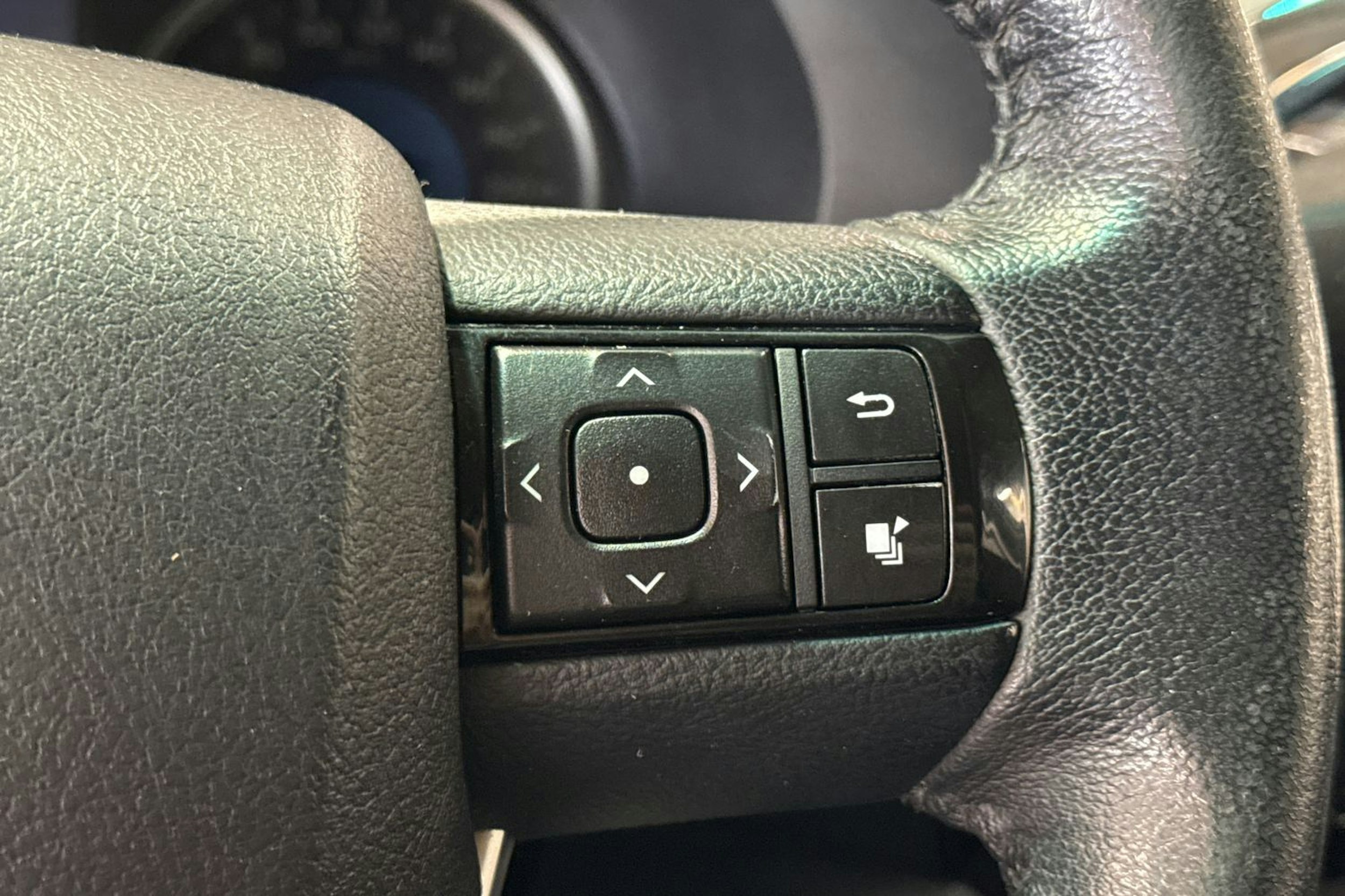 hopea Toyota Hilux 2017 kuva 16.
