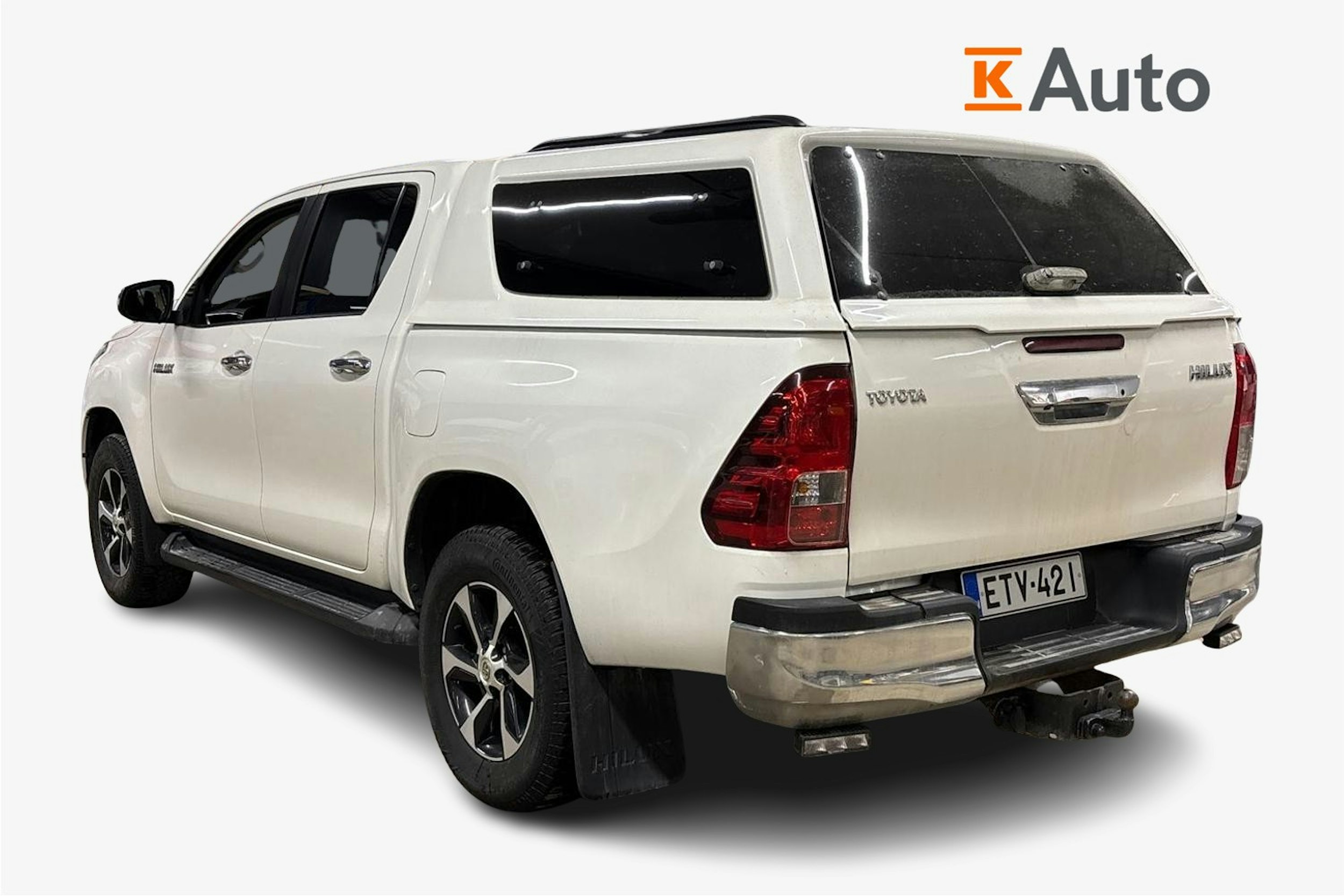 Valkoinen Toyota Hilux 2017 kuva 2.