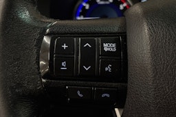 Valkoinen Toyota Hilux 2017 kuva 18.