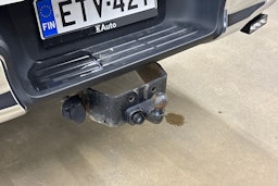 Valkoinen Toyota Hilux 2017 kuva 31.