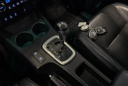 musta Toyota Hilux 2017 kuva 20.