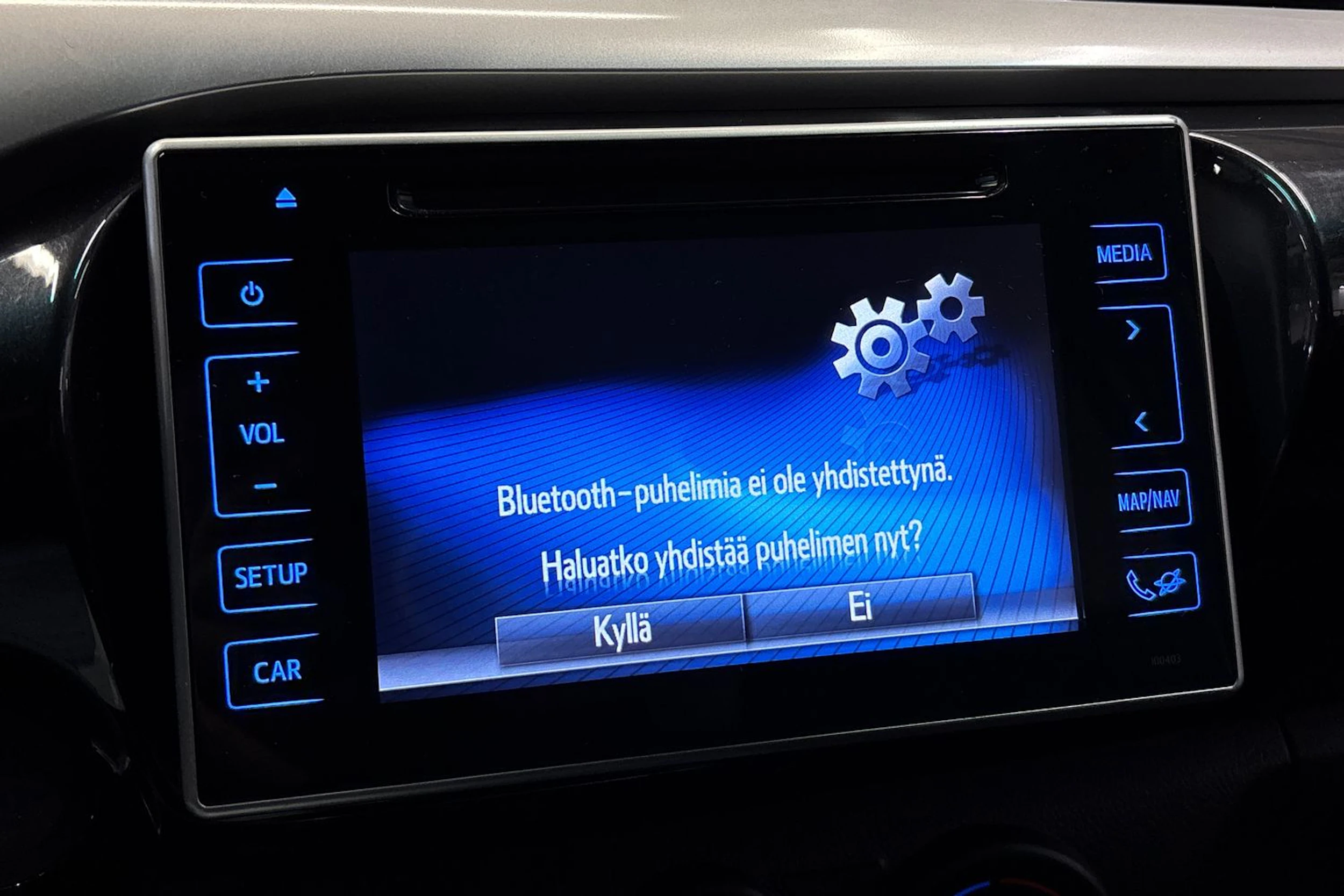 sininen Toyota Hilux 2017 kuva 20.