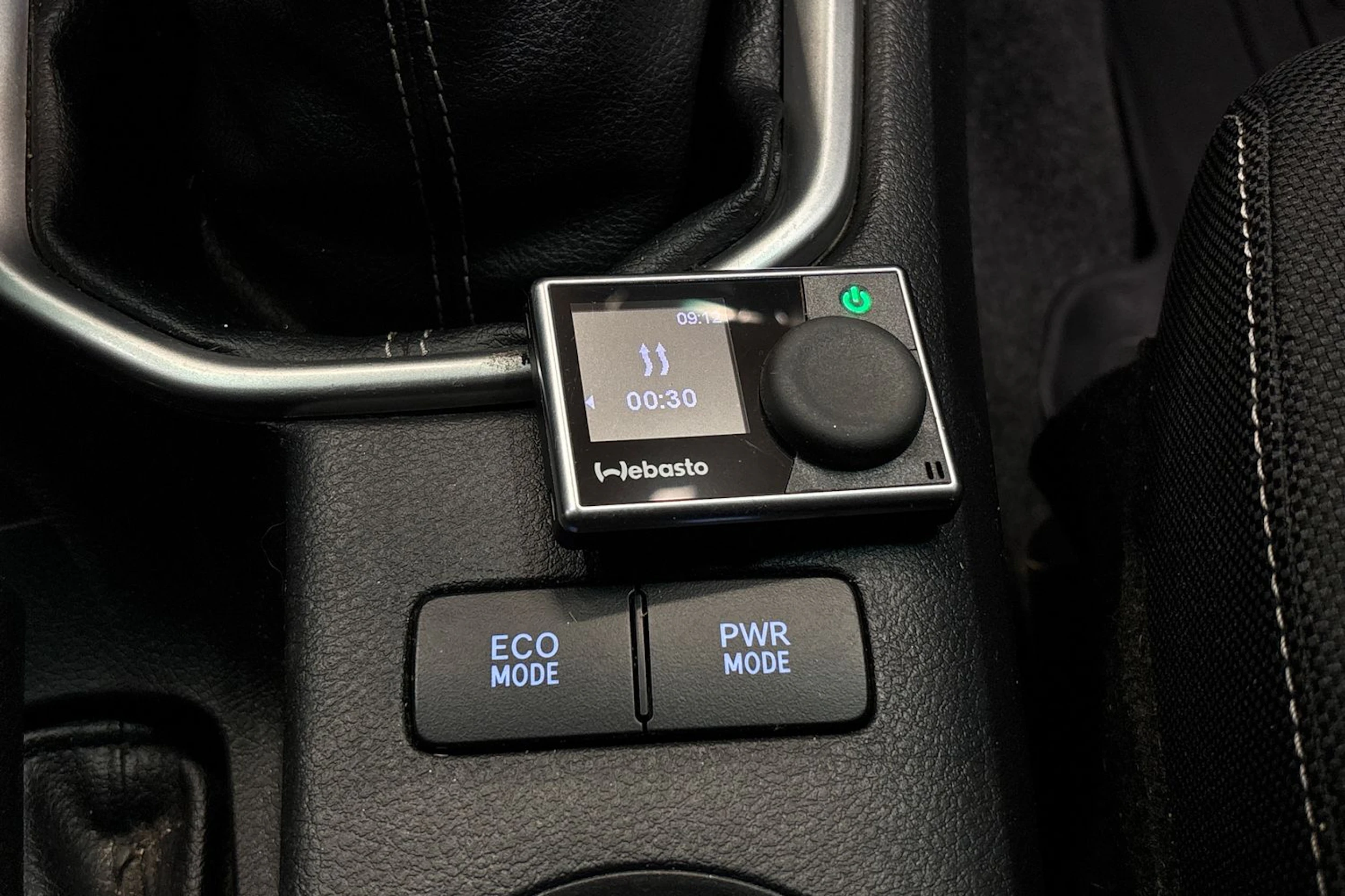 sininen Toyota Hilux 2017 kuva 24.