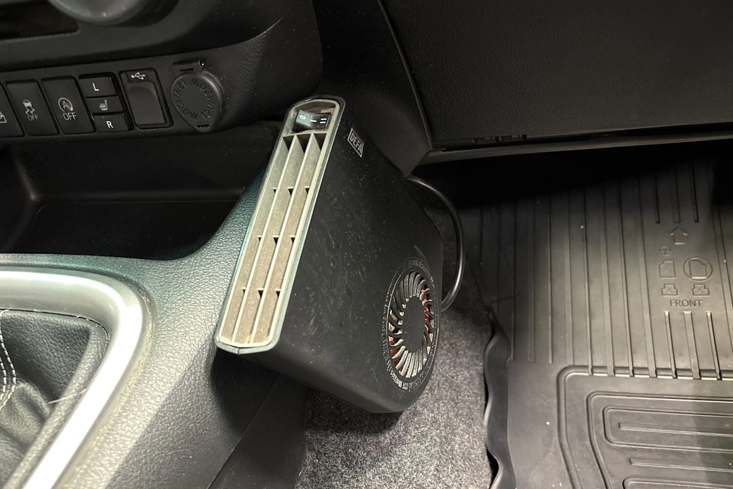 sininen Toyota Hilux 2017 kuva 25.