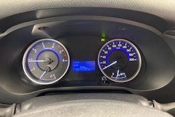 valkoinen Toyota Hilux 2017 kuva 11.
