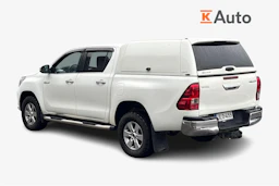 Valkoinen Toyota Hilux 2017 kuva 2.