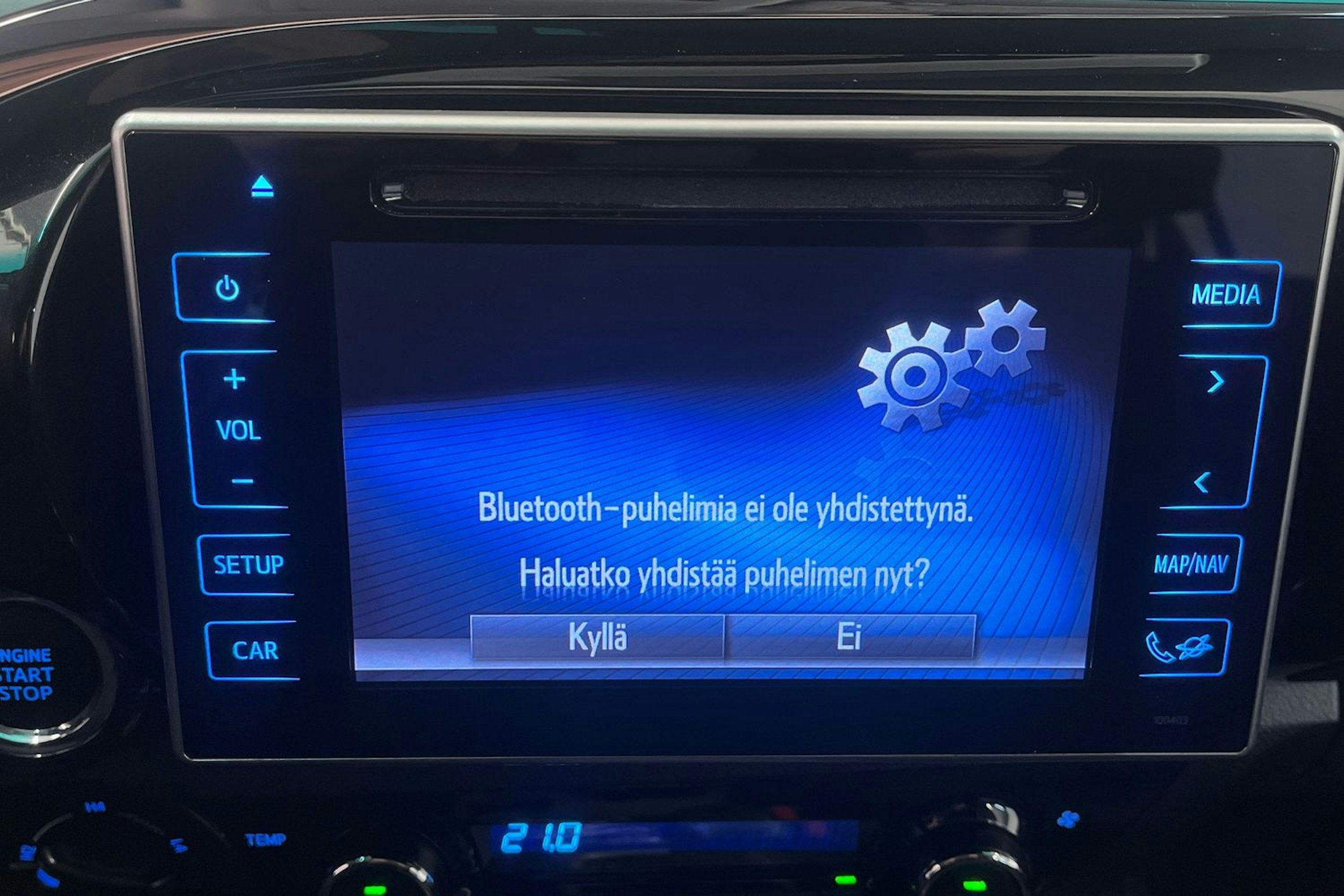 punainen Toyota Hilux 2017 kuva 29.