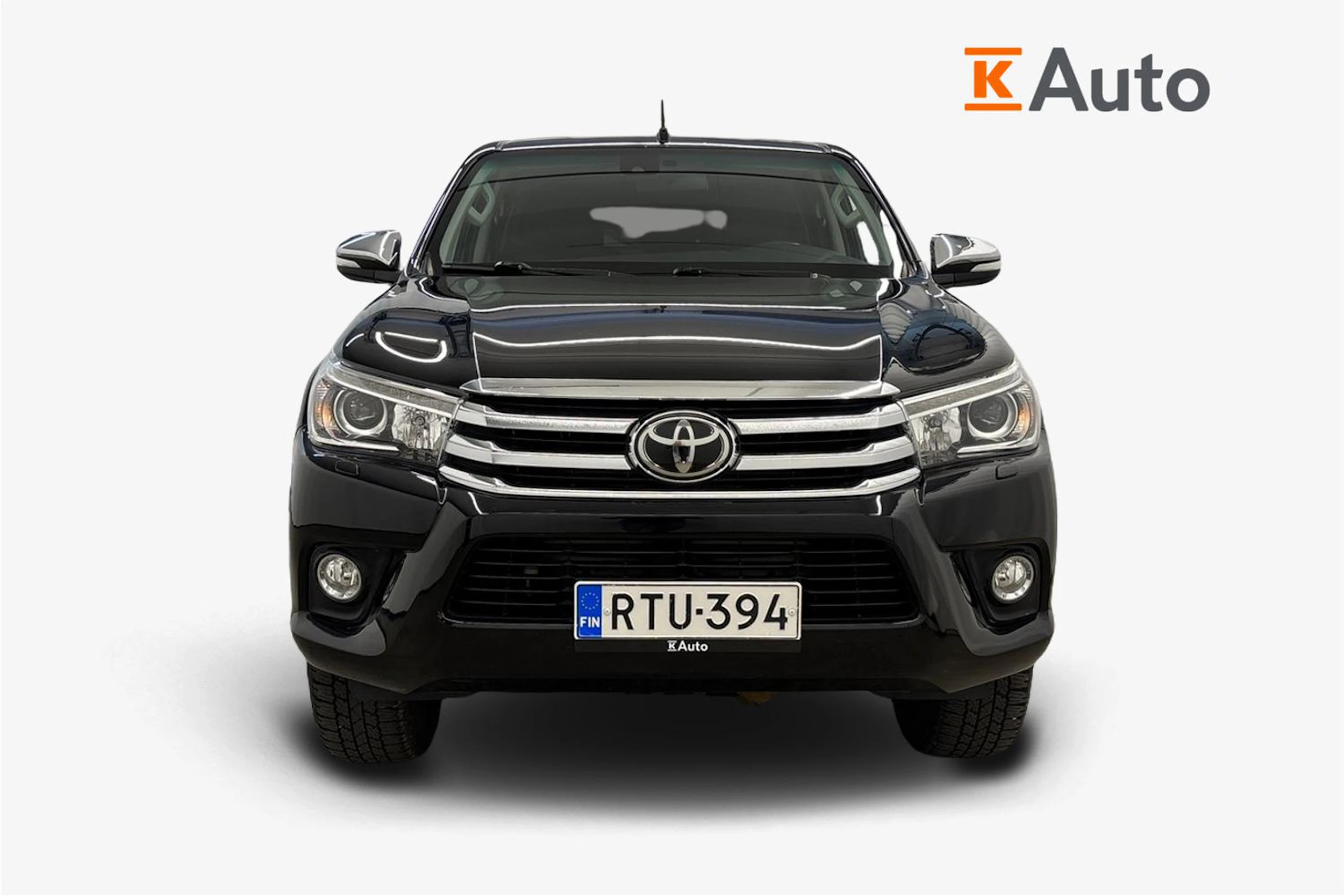 Musta Toyota Hilux 2017 kuva 5.