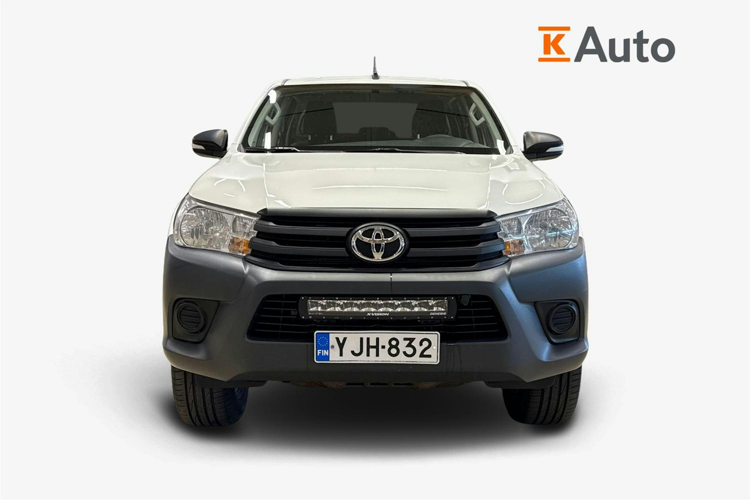 valkoinen Toyota Hilux 2017 kuva 5.