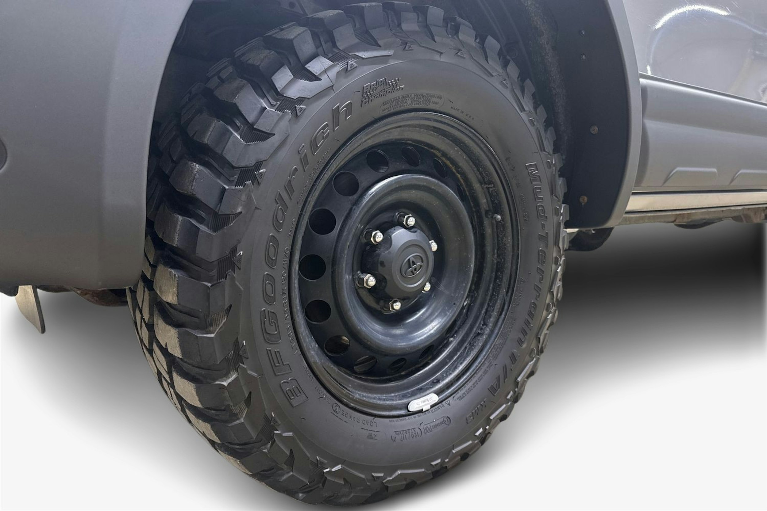 hopea Toyota Hilux 2018 kuva 12.