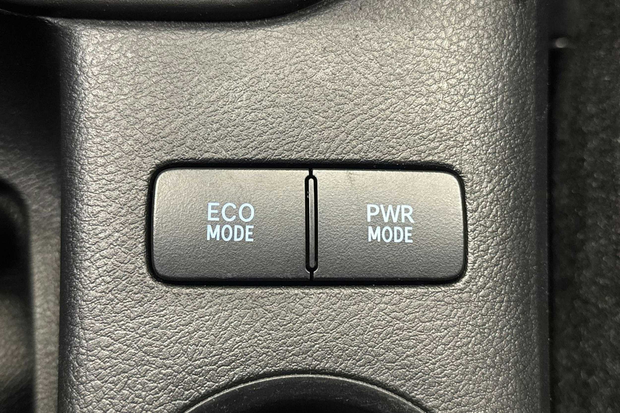 hopea Toyota Hilux 2018 kuva 21.