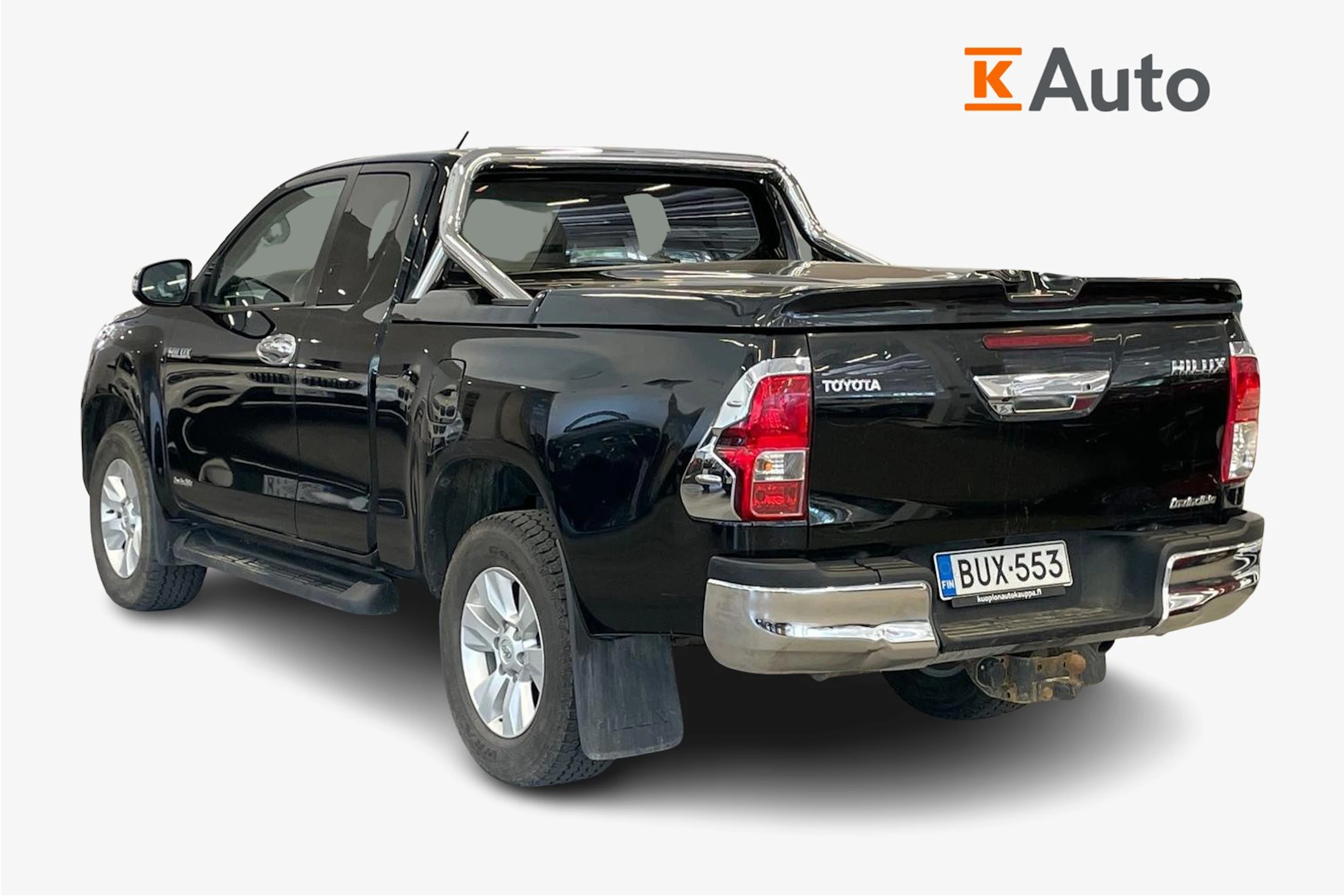 Musta Toyota Hilux 2018 kuva 2.