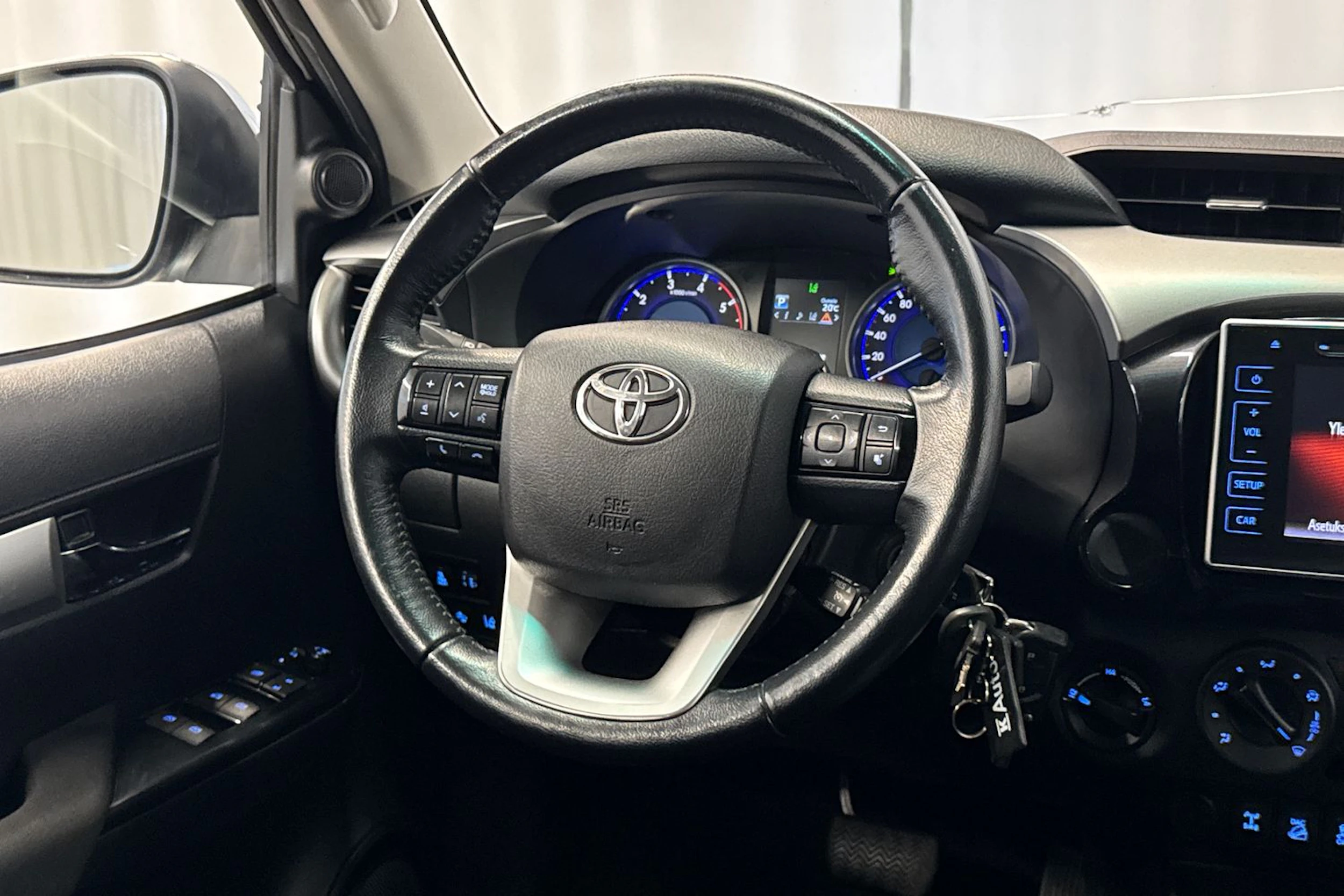 hopea Toyota Hilux 2018 kuva 13.