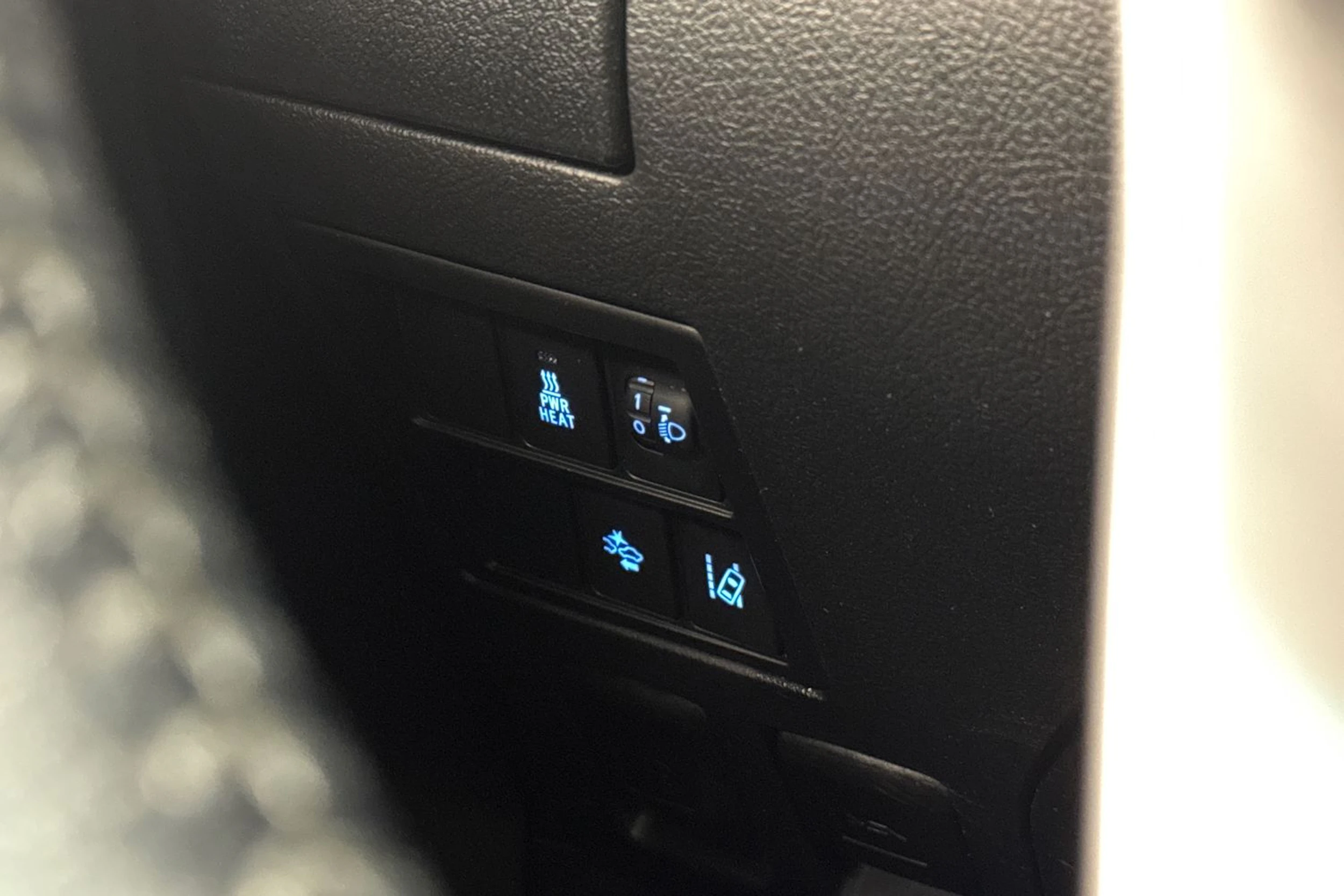 hopea Toyota Hilux 2018 kuva 22.