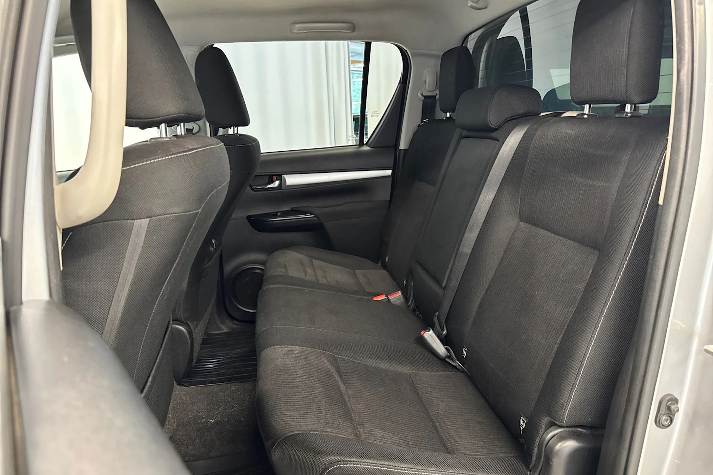 hopea Toyota Hilux 2018 kuva 24.