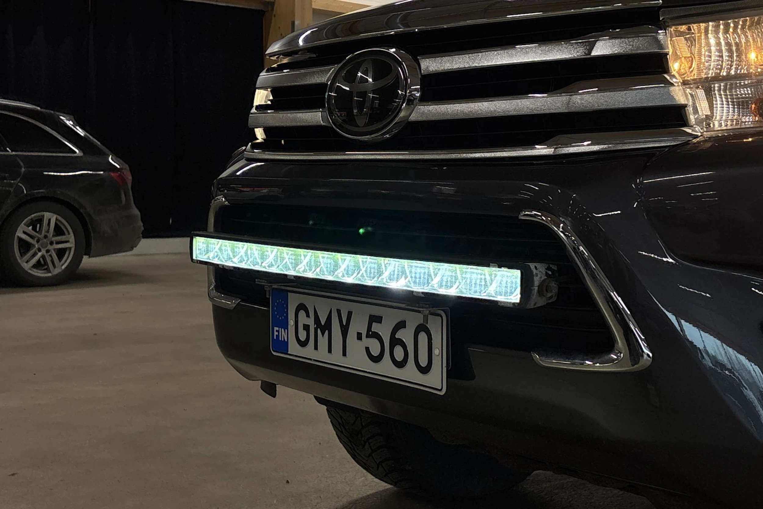 met. harmaa Toyota Hilux 2018 kuva 29.