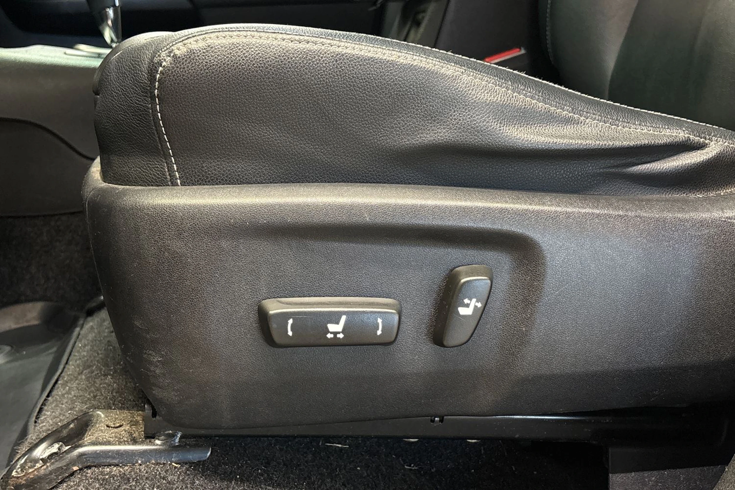 hopea Toyota Hilux 2018 kuva 13.