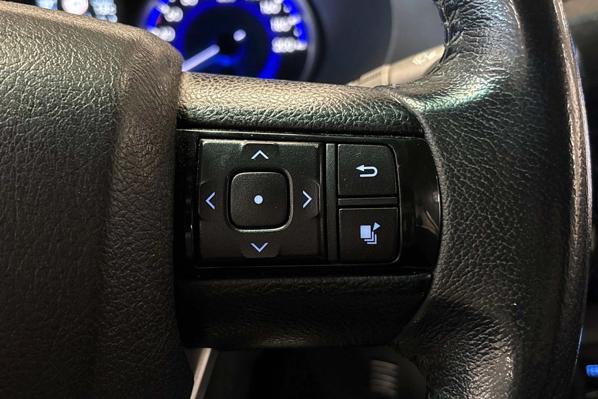 hopea Toyota Hilux 2018 kuva 19.