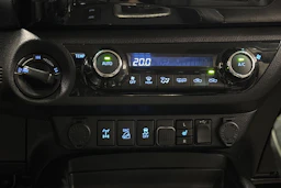 hopea Toyota Hilux 2018 kuva 24.