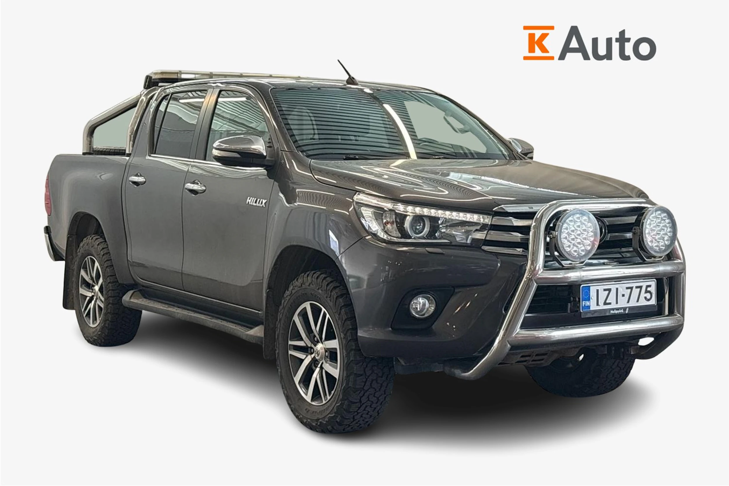 harmaa Toyota Hilux 2018 kuva 1.