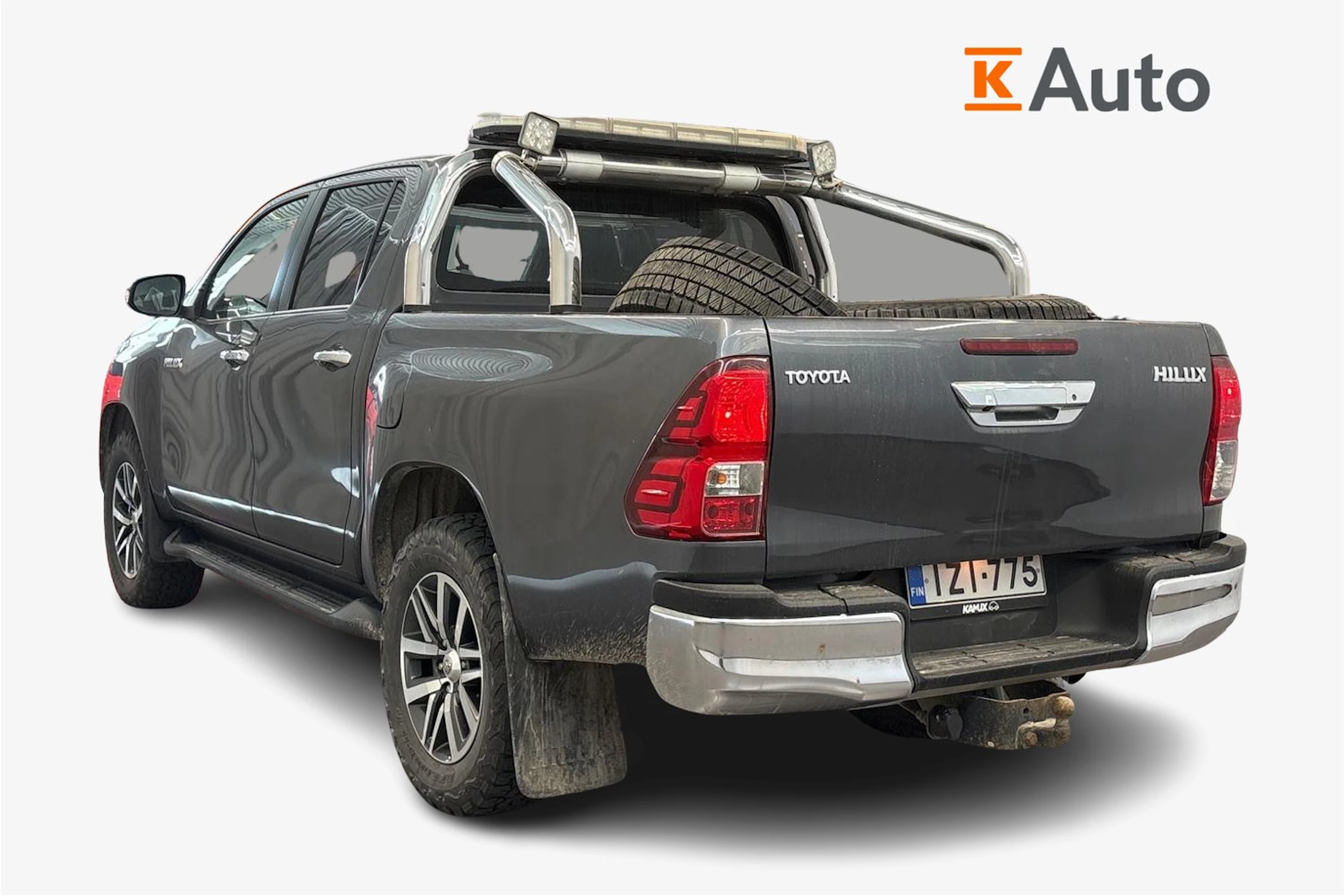 harmaa Toyota Hilux 2018 kuva 2.