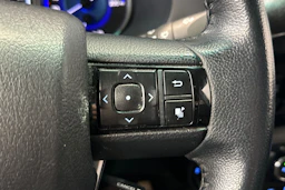 harmaa Toyota Hilux 2018 kuva 25.