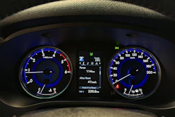 musta Toyota Hilux 2018 kuva 18.