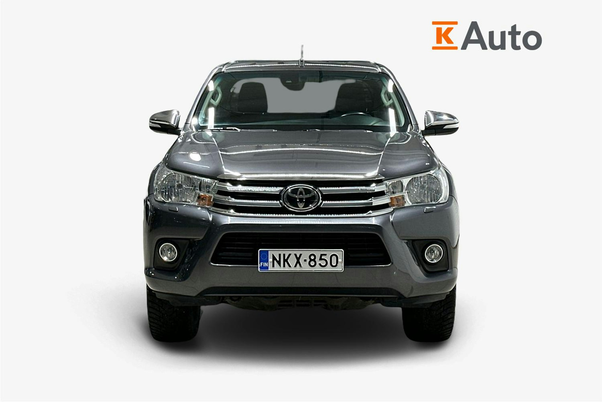 Harmaa Toyota Hilux 2018 kuva 5.