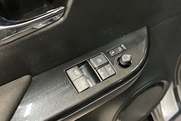 Harmaa Toyota Hilux 2018 kuva 15.