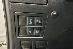 Harmaa Toyota Hilux 2018 kuva 19.