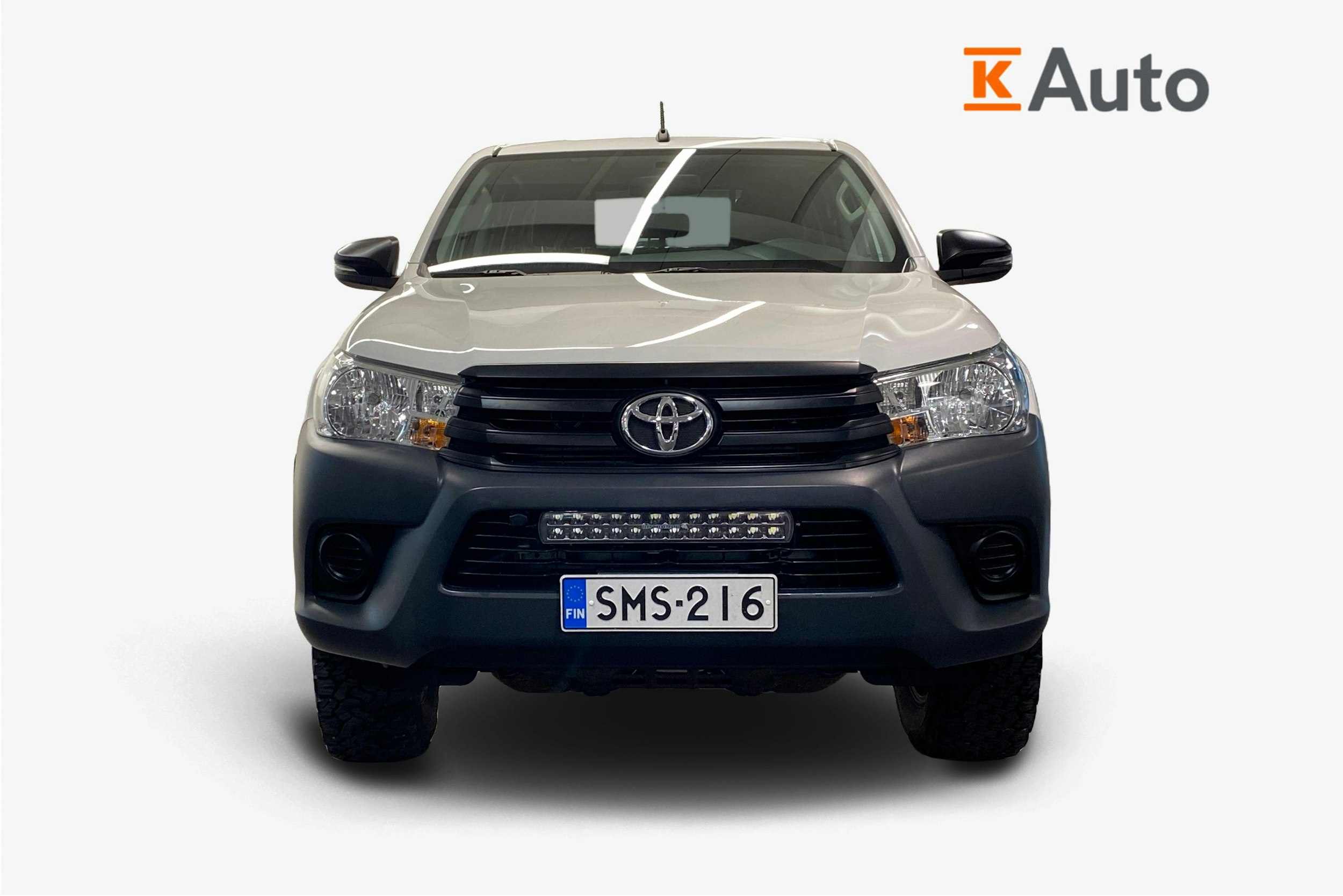 valkoinen Toyota Hilux 2018 kuva 5.