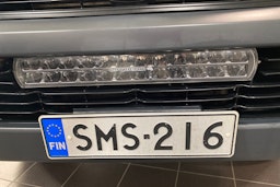 valkoinen Toyota Hilux 2018 kuva 21.