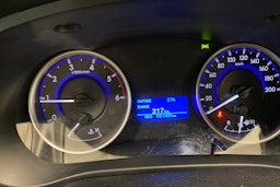 valkoinen Toyota Hilux 2018 kuva 22.