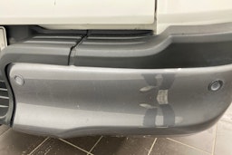 valkoinen Toyota Hilux 2018 kuva 29.
